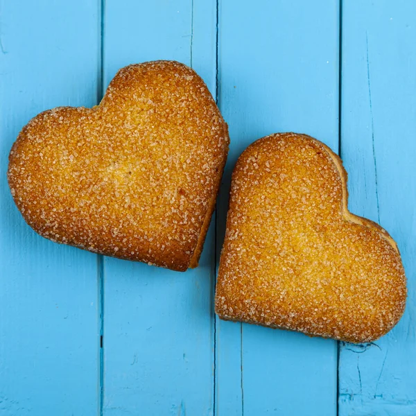 Dos Corazones Galleta Sobre Fondo Madera Azul Día San Valentín —  Fotos de Stock