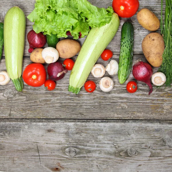 Produtos hortícolas frescos — Fotografia de Stock