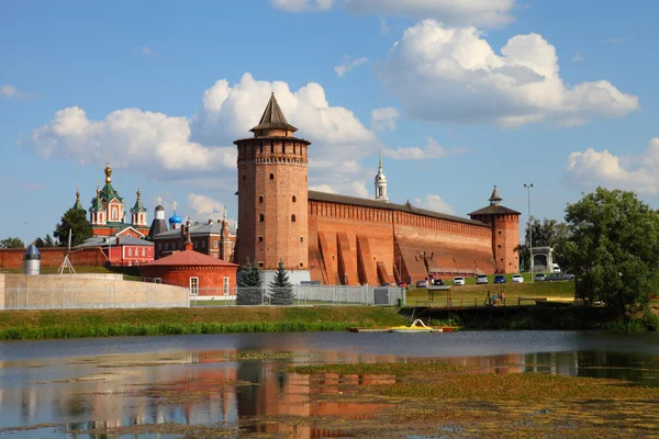 Potężne mury Kremla. Kolomna. Rosja — Zdjęcie stockowe