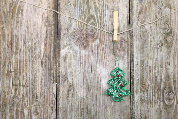 Decorazioni di Natale su una corda — Foto Stock