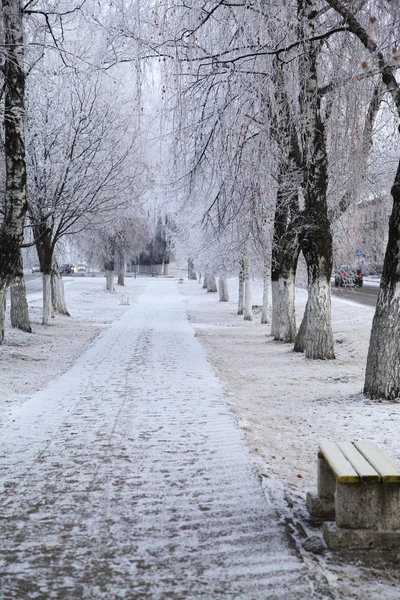 Vicolo della città in inverno . — Foto Stock