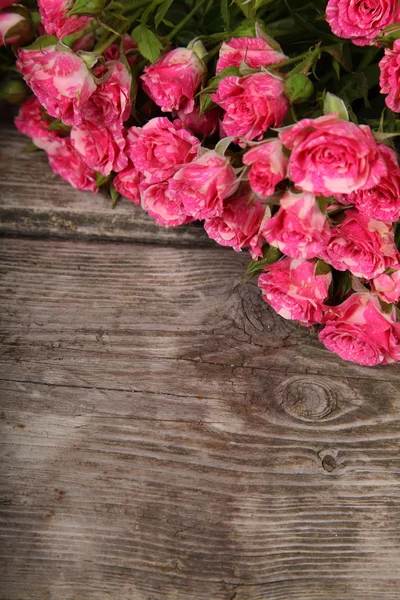 Strauß rosa Rosen — Stockfoto