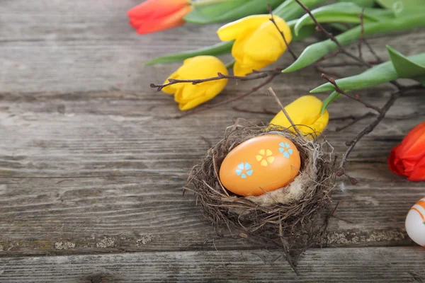 Easter still life with eggs in the nest — Stock Photo, Image