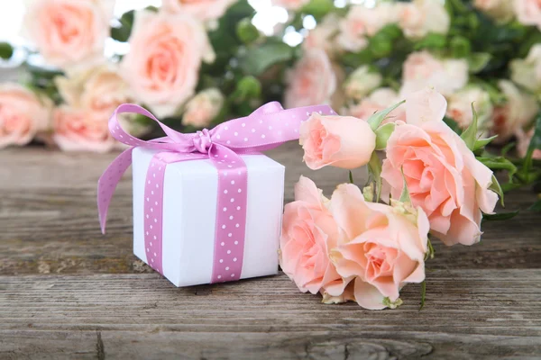 Bukett av rosa roser – stockfoto