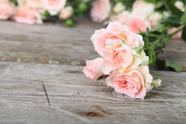 Boeket van roze rozen — Stockfoto