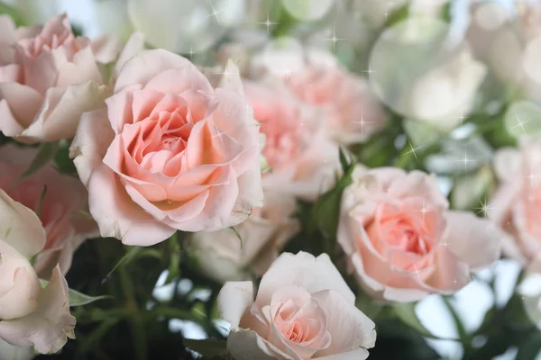 Boeket van mooie roze rozen — Stockfoto