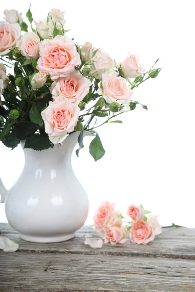 Bouquet of pink roses  in a vase — Stock Photo, Image