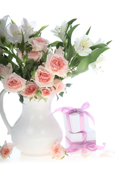 Bouquet of pink roses — Stock Photo, Image