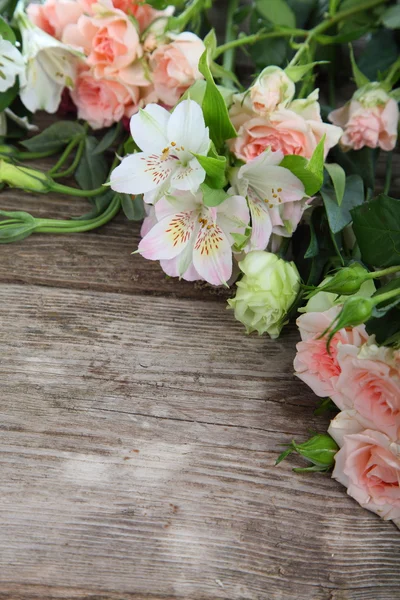 異なる花の美しい花束 — ストック写真