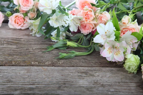 異なる花の美しい花束 — ストック写真