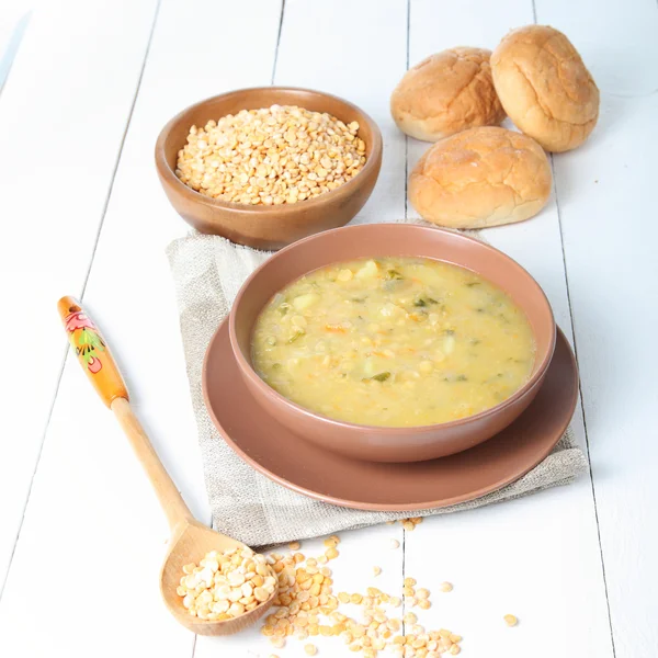 Вкусный гороховый суп — стоковое фото