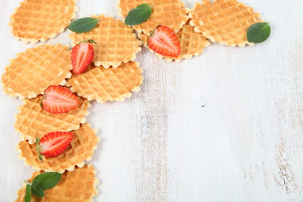 Waffles and ripe strawberries. — Stock Photo, Image