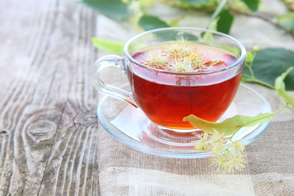 Herbal tea with lime — Stock Photo, Image