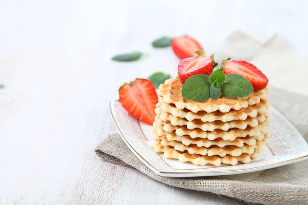 Waffles and ripe strawberries. — Stock Photo, Image