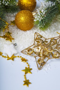 Karda Noel süslemeleri