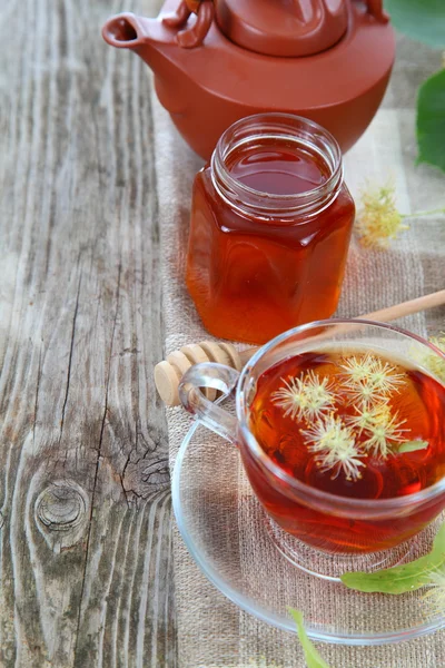 Herbal tea with linden and honey — Stock Photo, Image