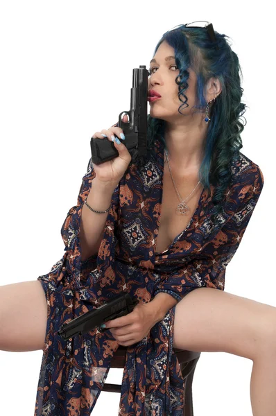 Mulher com pistolas — Fotografia de Stock