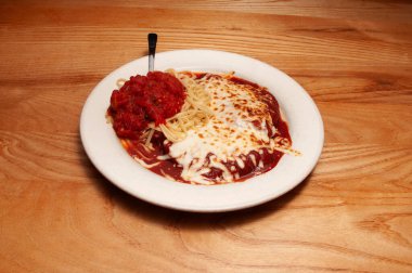 Parmesanlı tavuk olarak bilinen otantik İtalyan mutfağı.