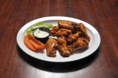 Otantik Amerikan mutfağı yemekleri en çok bufalo kanadı olarak bilinir.