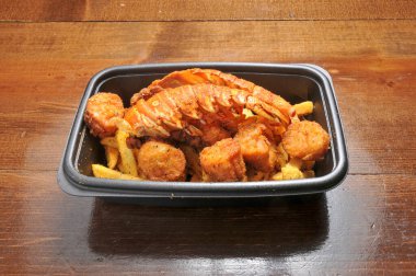 Istakoz ve istiridye olarak bilinen lezzetli deniz ürünleri mutfağı.