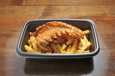 Lezzetli deniz ürünleri mutfağı ıstakoz kuyruğu olarak bilinir.