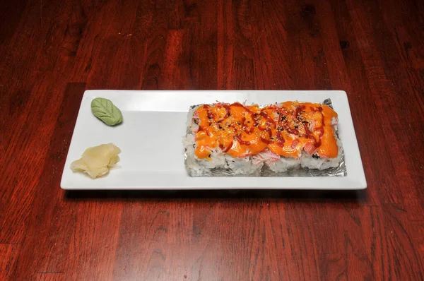 Tradiční Autentická Japonská Kuchyně Známá Jako Sushi Roll — Stock fotografie