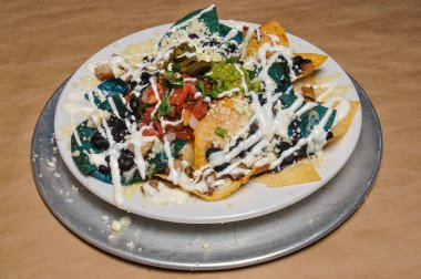 Geleneksel ve otantik Meksika mutfağı nachos olarak bilinir.