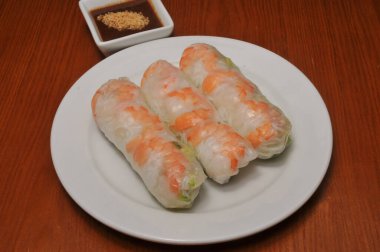 Yaz böreği olarak bilinen lezzetli Asya mutfağı