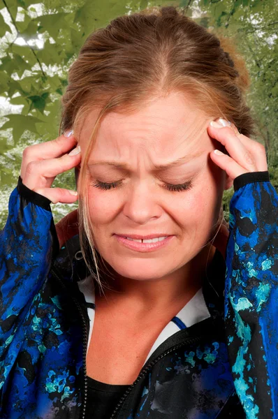 Vrouw met hoofdpijn — Stockfoto