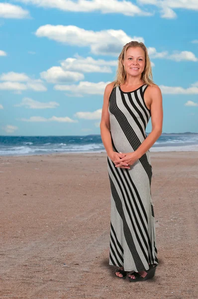 Woman at the Beach — Stock Photo, Image