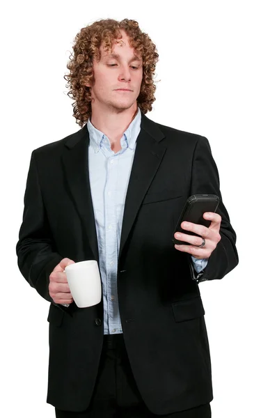 Man sms 'en met koffie — Stockfoto