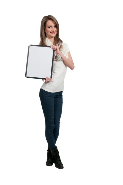 Mujer sosteniendo un signo en blanco —  Fotos de Stock