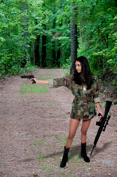 Mujer soldado — Foto de Stock