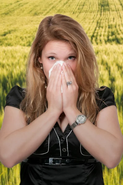 Woman Blowing Her Nose — Stock Photo, Image