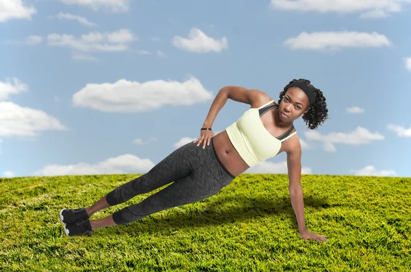 Kobieta uprawiająca jogę — Zdjęcie stockowe