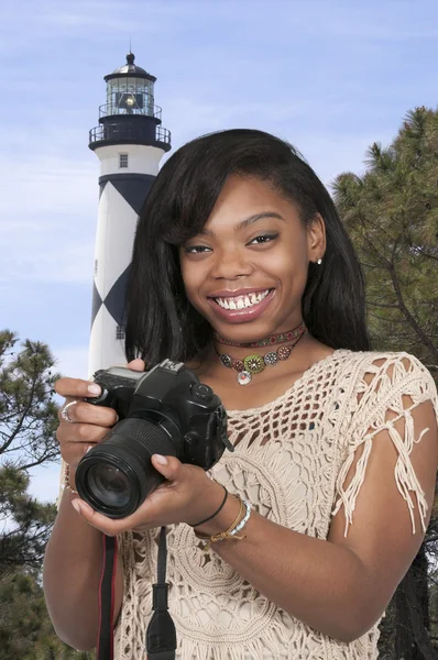 Jeune femme photographe — Photo