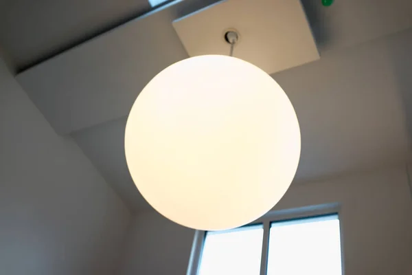 Interior lampu bola melingkar — Stok Foto