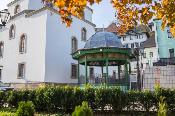 Mosque with fountain in front Sadrvan — Stock Photo, Image