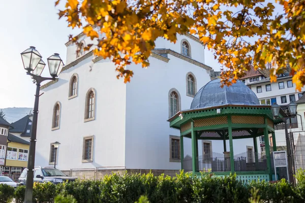 Mešita s fontánou před Sadrvanem — Stock fotografie