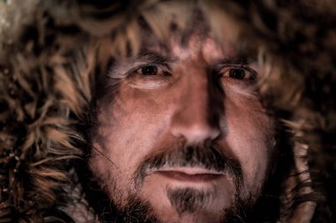 Kış adamı yüksek kaliteli portre yakın çekim