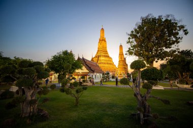 Gece Wat Arun tapınağı. Yüksek kalite fotoğraf