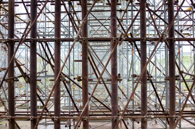 İskele güvenlik ekipmanları olarak