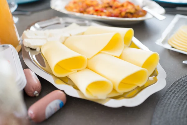 Essen zu Hause auf dem Tisch — Stockfoto