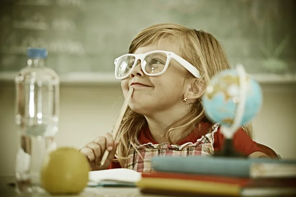 Actieve kinderen in de klas — Stockfoto