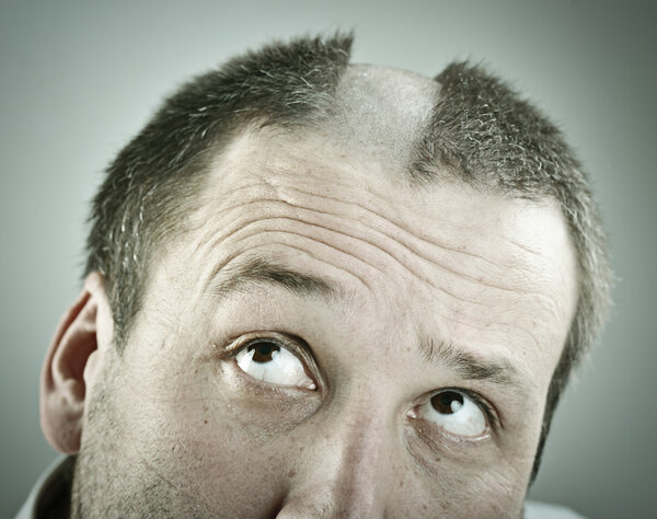 портрет красивого мужчины