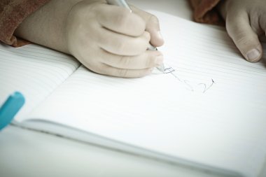 İki yaşında poz bebeğim