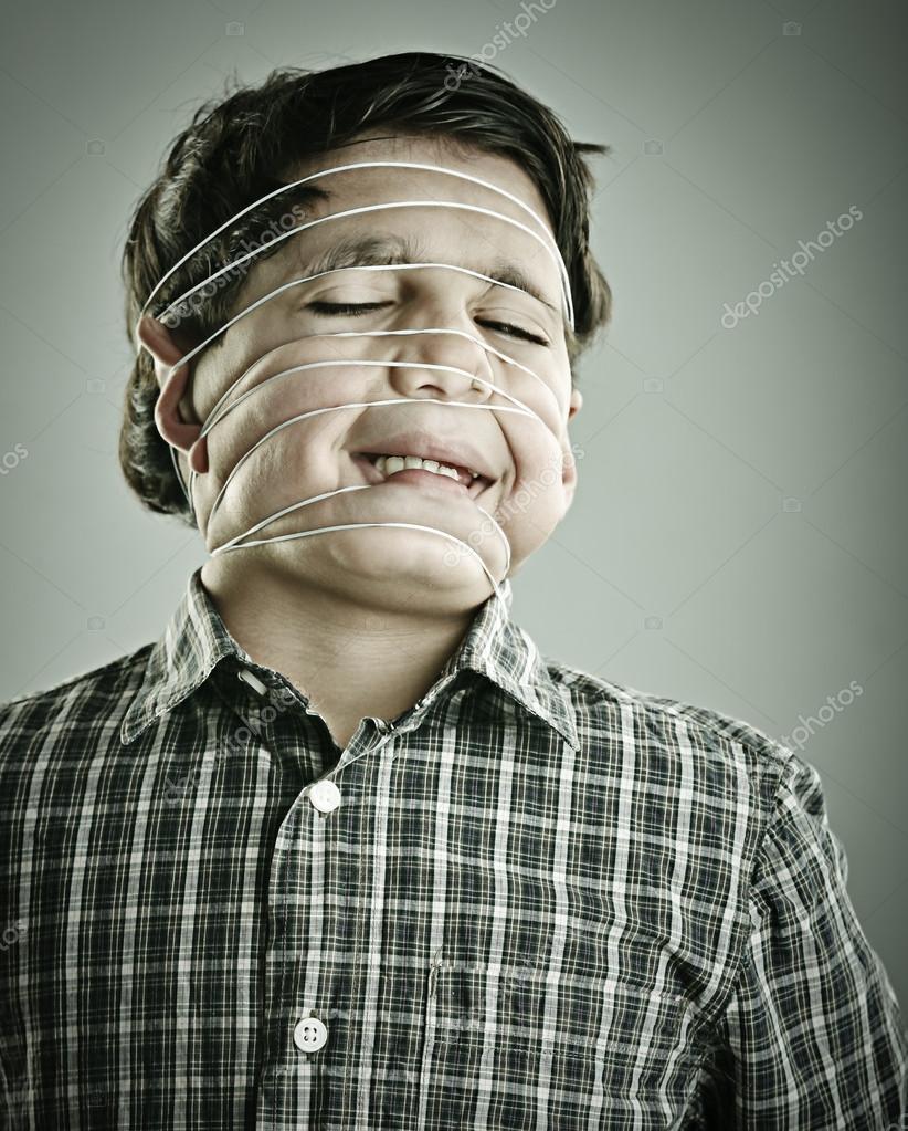 Étrange portrait conceptuel — Photo de stock par ©zurijeta - 98322020, image size:822x1023