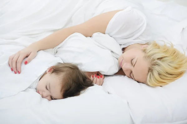 Adorável menino com a mãe — Fotografia de Stock