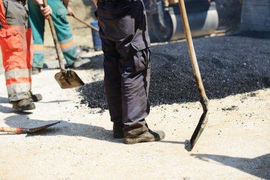 Asfalt inşaat zor iş