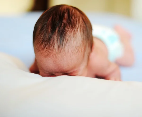 ทารกแรกเกิดอายุหลายวัน รูปภาพสต็อกที่ปลอดค่าลิขสิทธิ์